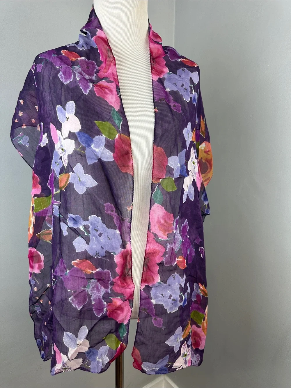 NWT Chicos Vintage Deadstock Sheer Purple Floral Saskian Scarf
